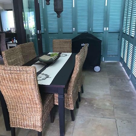 150m² 2 slaapkamer, 2 privé badkamer Appartement in Mahé eiland Eden Island Buitenkant foto